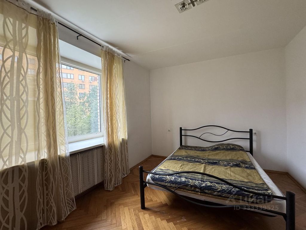 m. Smolenskaya: Apartment, 2-rooms