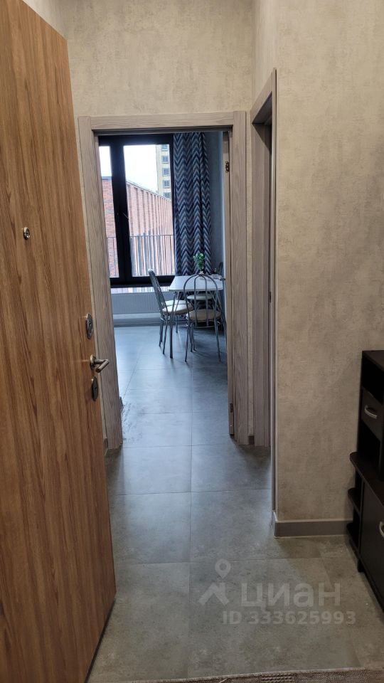 m. ZIL: Apartment, 1-rooms
