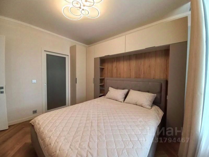 m. Aminyevskaya: Apartment, 3-rooms