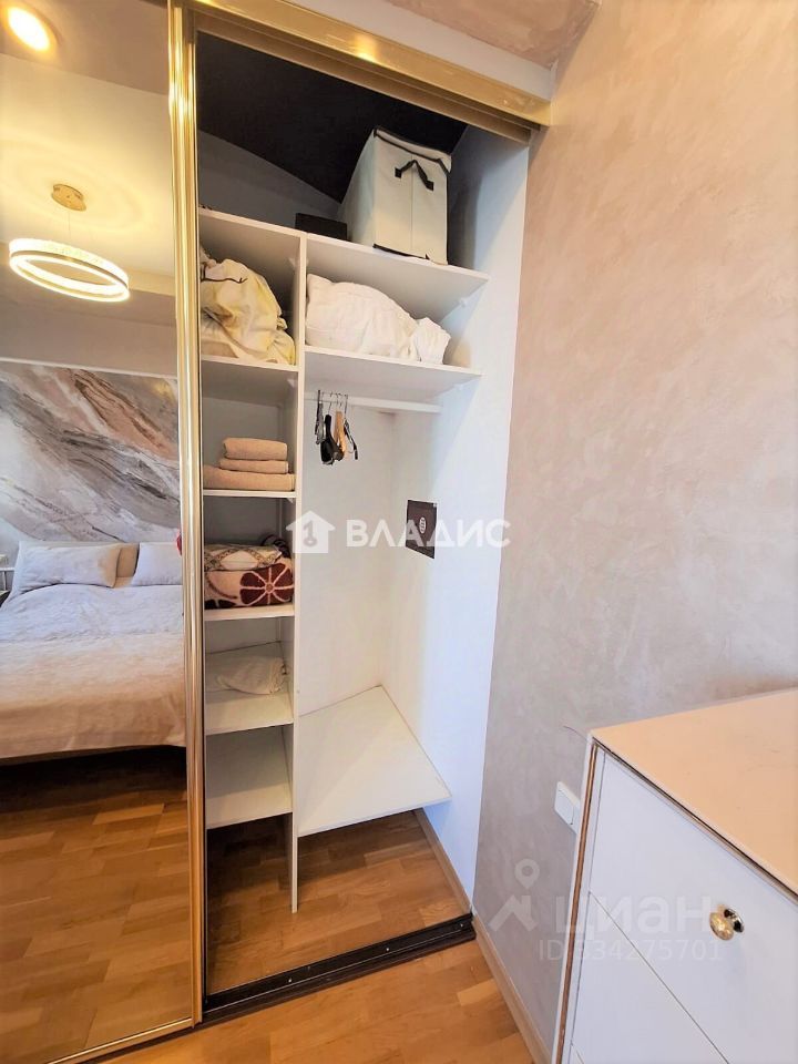 m. Shabolovskaya: Apartment, 2-rooms