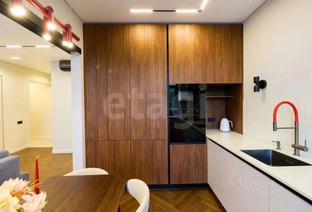 m. Novokuznetskaya: Apartment, 2-rooms