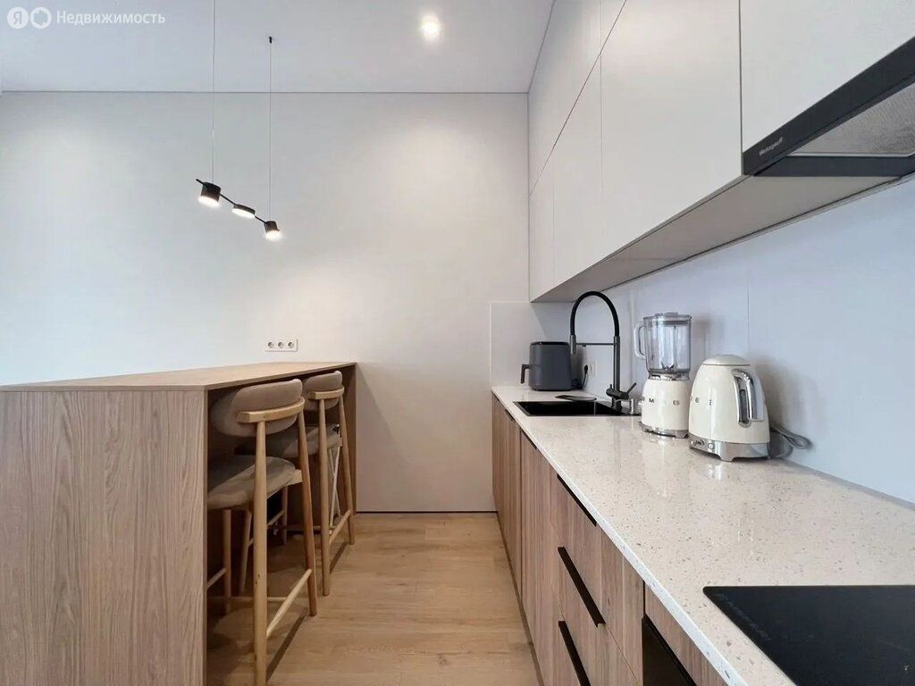 m. Zorge: Apartment, studio
