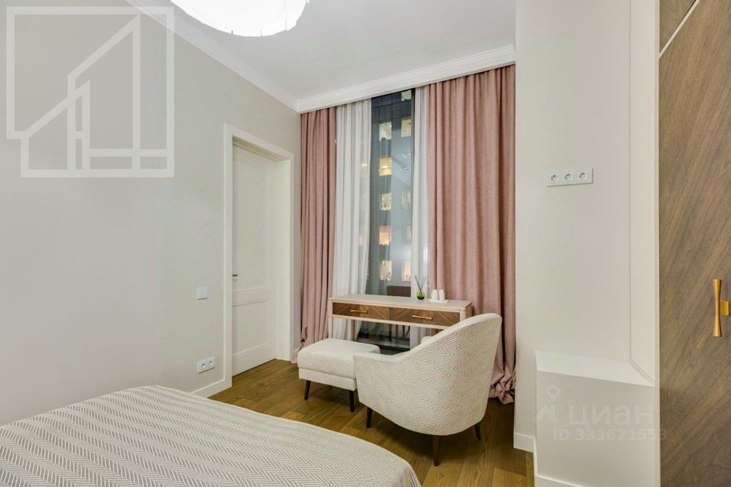 m. Mayakovskaya: Apartment, 3-rooms