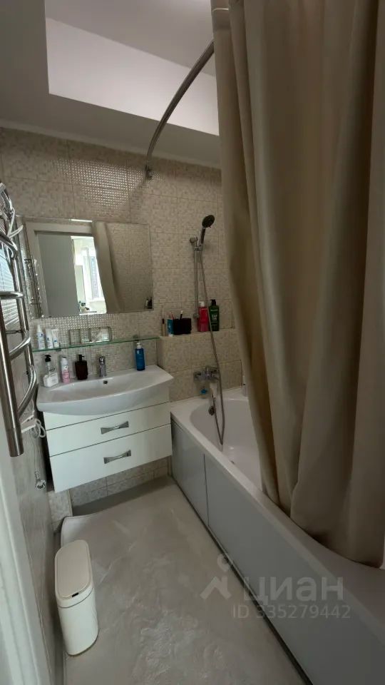 m. Липовая Роща: Apartment, 2-rooms