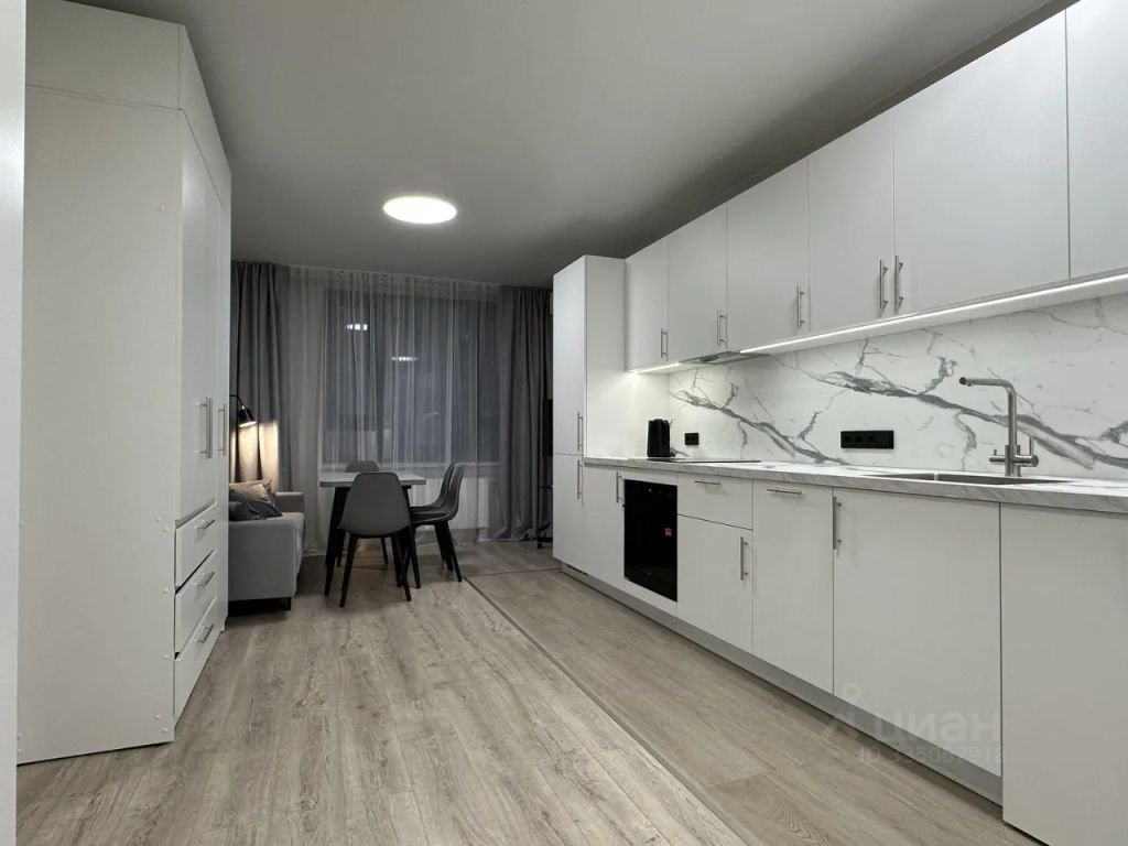m. Strogino: Apartment, 3-rooms