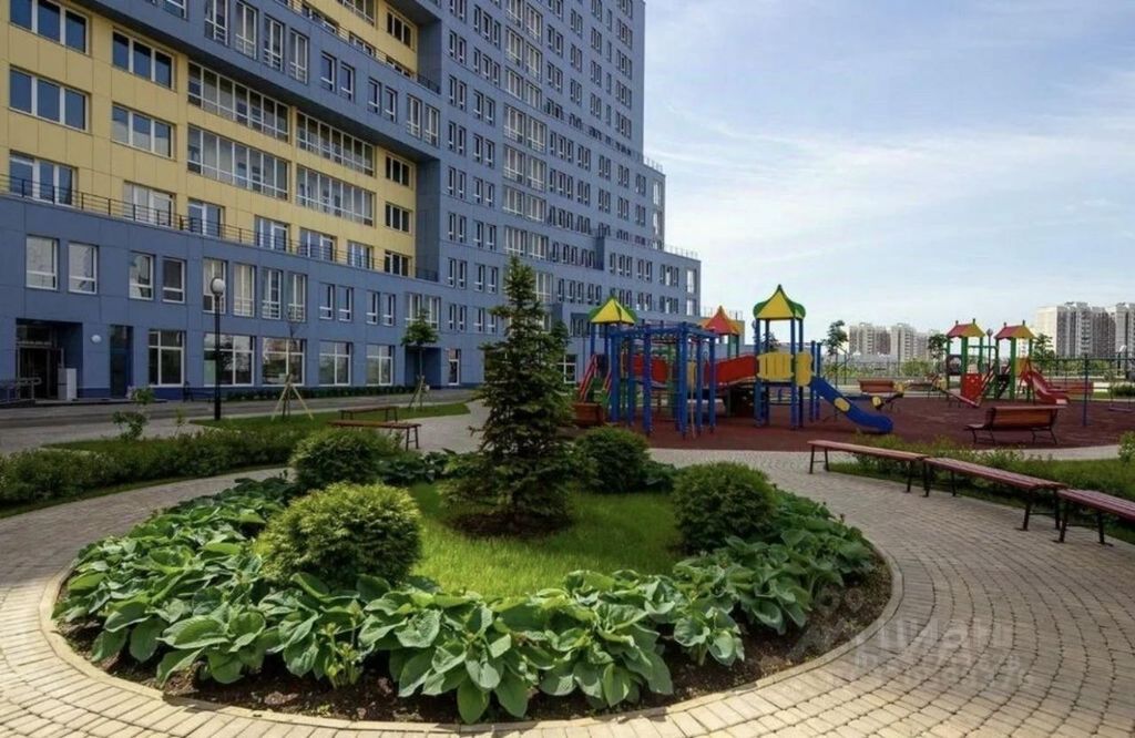 m. Narodnoe Opolchenie: Apartment, 3-rooms