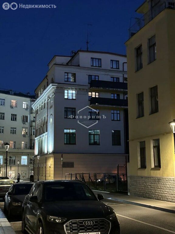 m. Chistye prudy: Apartment, 2-rooms