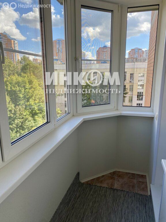 m. Prospekt Vernadskogo: Apartment, 2-rooms