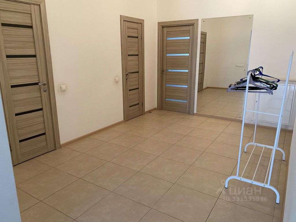 m. Saltykovskaya: Apartment, 3-rooms