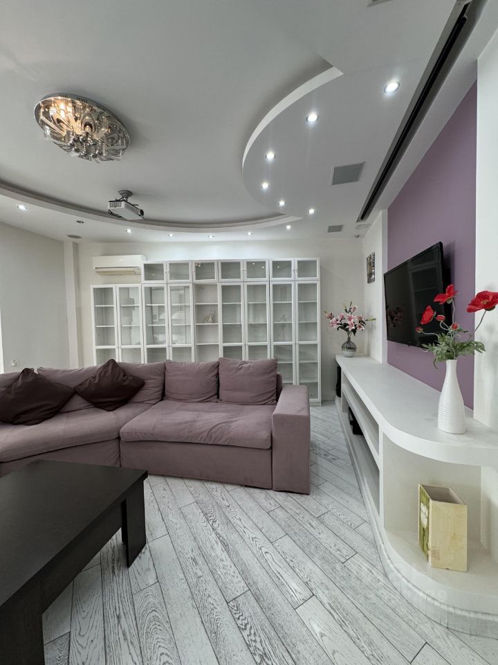 m. Opalikha: Apartment, 3-rooms