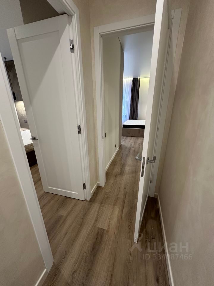 m. Aminyevskaya: Apartment, 3-rooms
