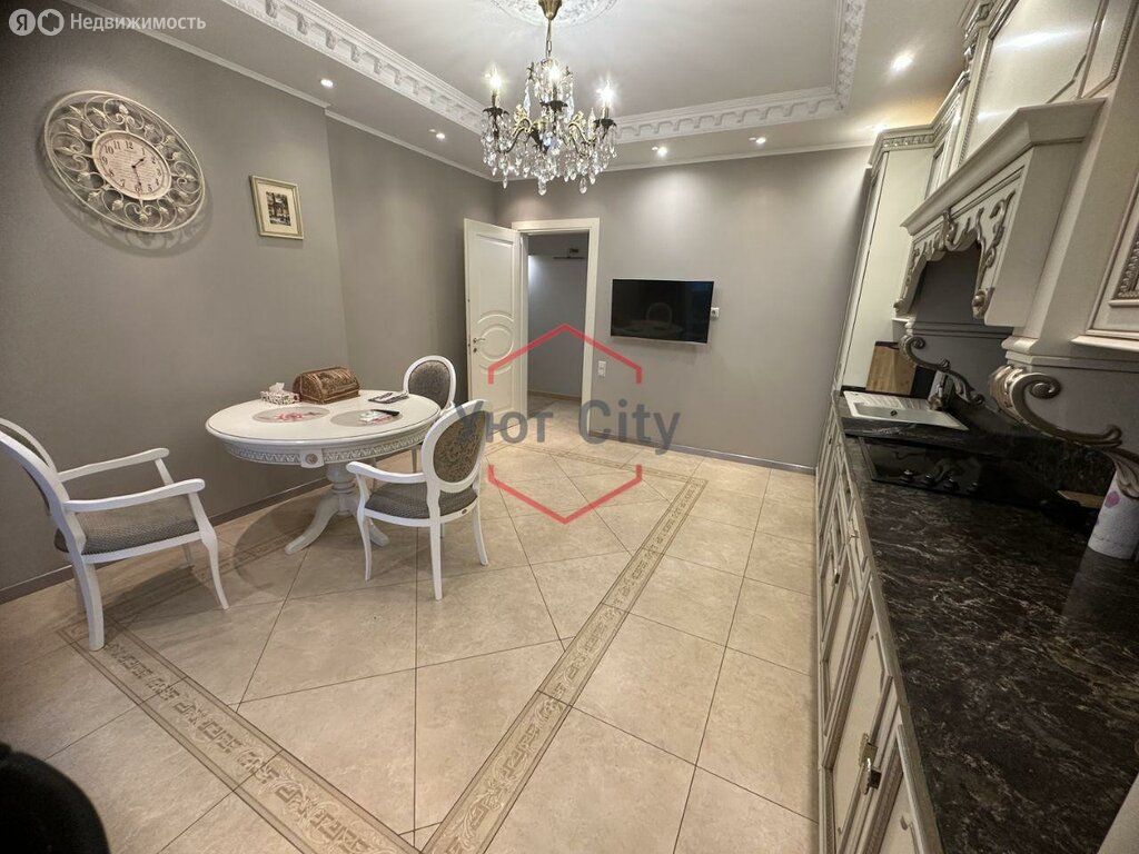 m. Profsoyuznaya: Apartment, 3-rooms