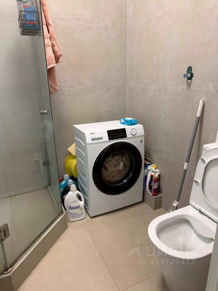 m. ZIL: Apartment, 2-rooms