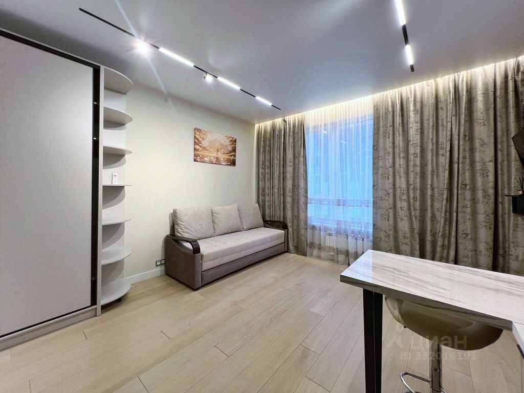 m. Moskva Tovarnaya: Apartment, studio