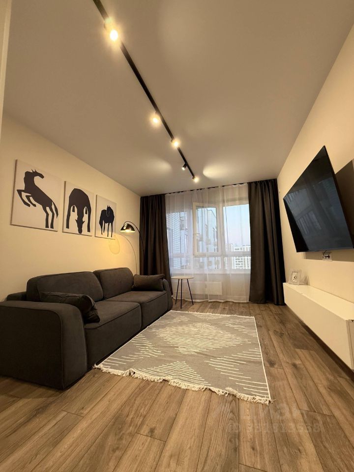 m. Bulvar Dmitriya Donskogo: Apartment, 2-rooms