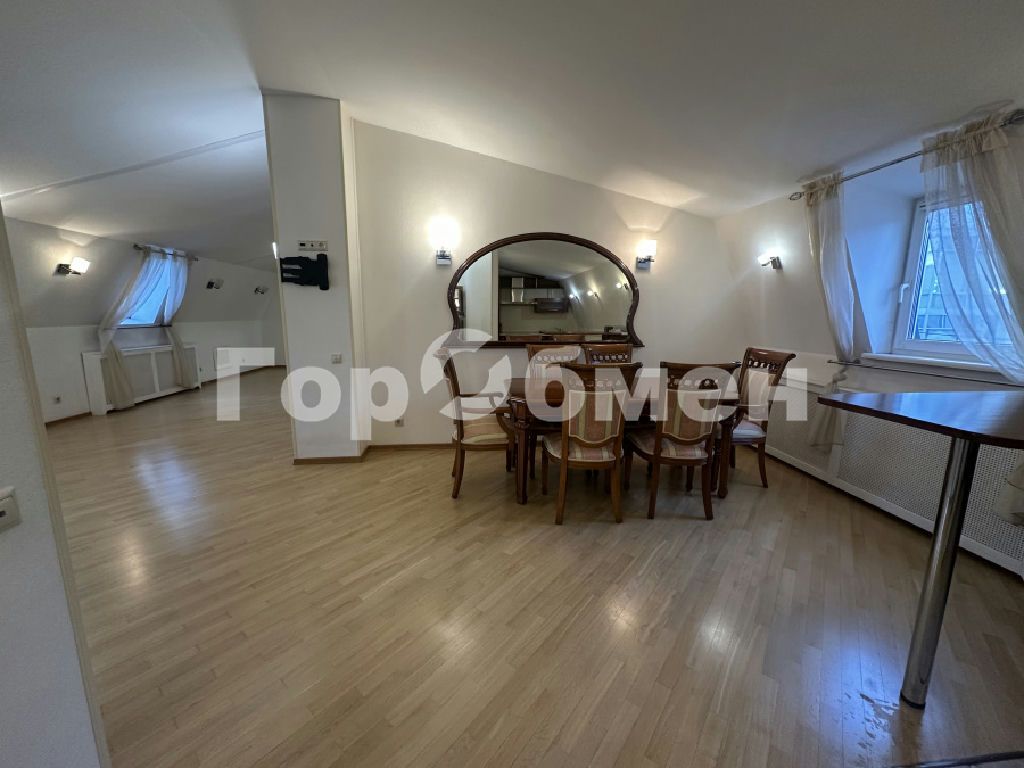 m. Barrikadnaya: Apartment, 3-rooms