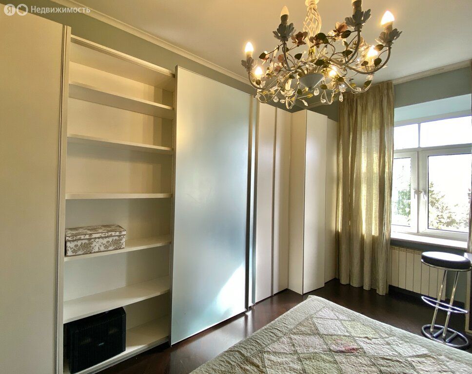 m. Krasnopresnenskaya: Apartment, 2-rooms