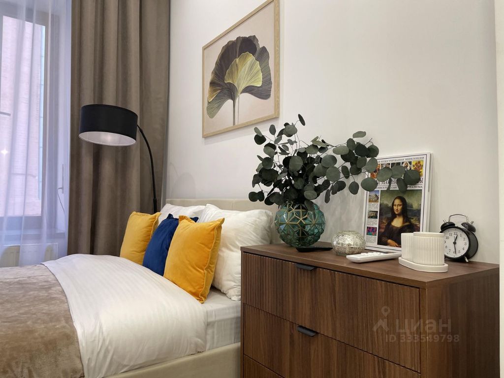 m. Krasnye vorota: Apartment, studio