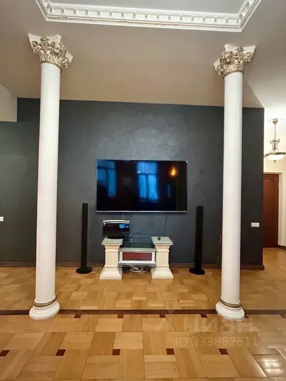 m. Sretensky bulvar: Apartment, 2-rooms