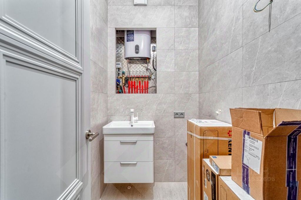 m. Aminyevskaya: Apartment, 3-rooms