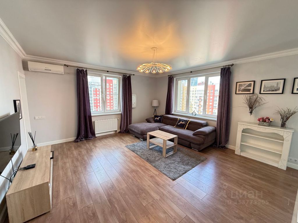 m. Aminyevskaya: Apartment, 2-rooms