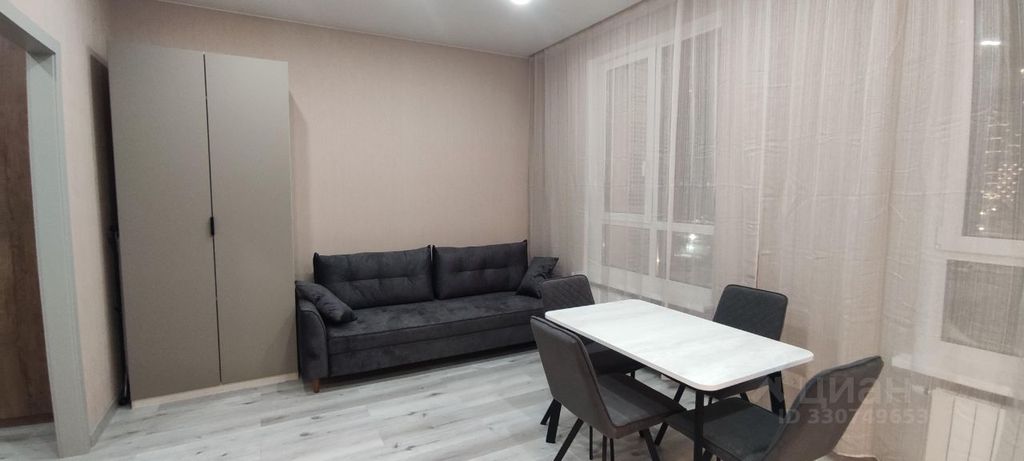 m. Moskva Tovarnaya: Apartment, studio