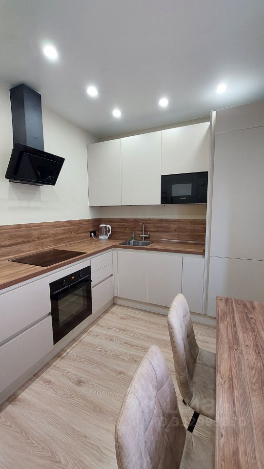 m. Prospekt Vernadskogo: Apartment, 2-rooms