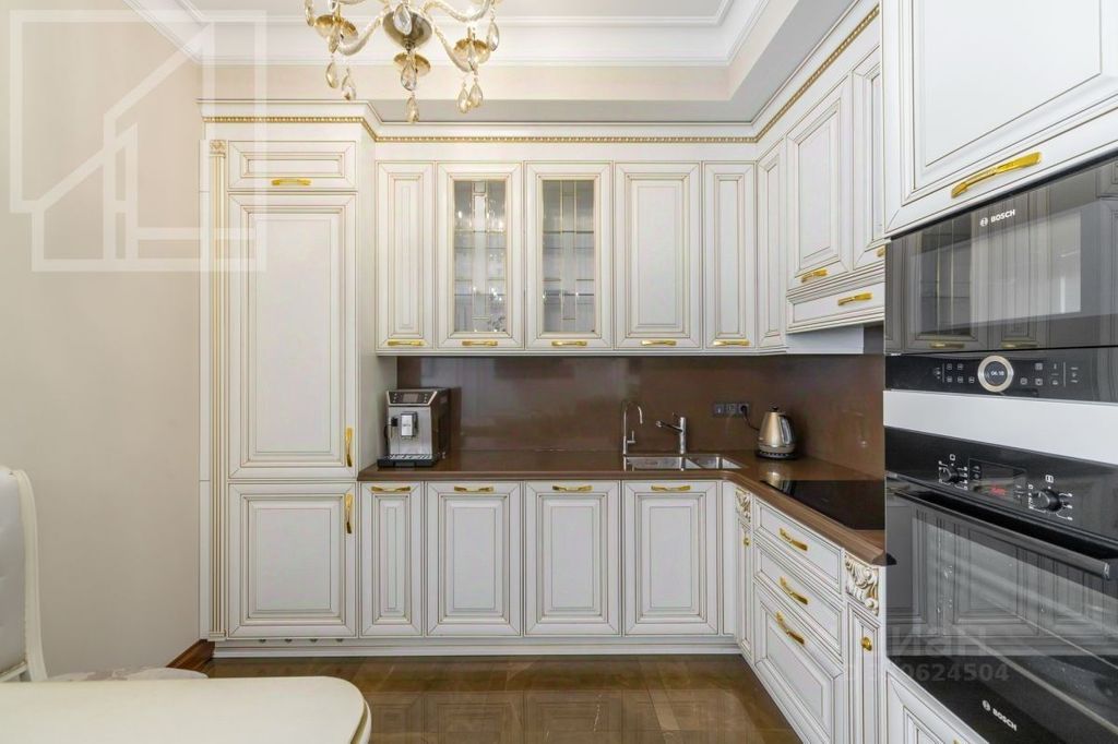 m. Smolenskaya: Apartment, 4-rooms