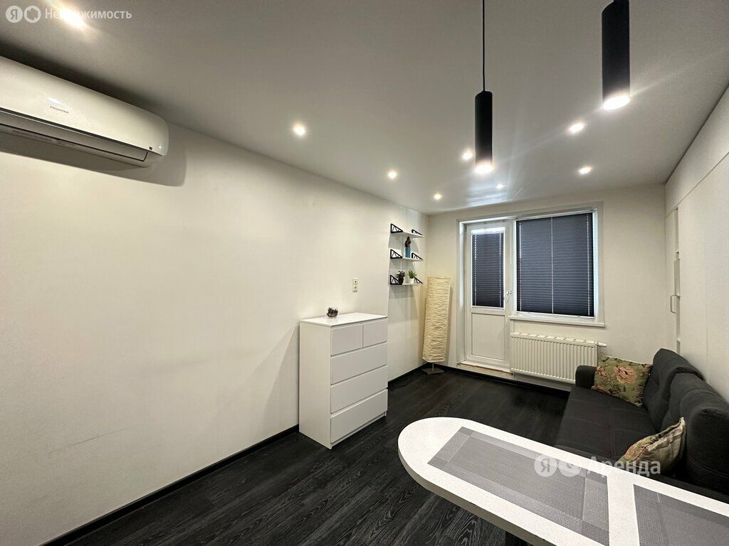 m. Khimki: Apartment, studio