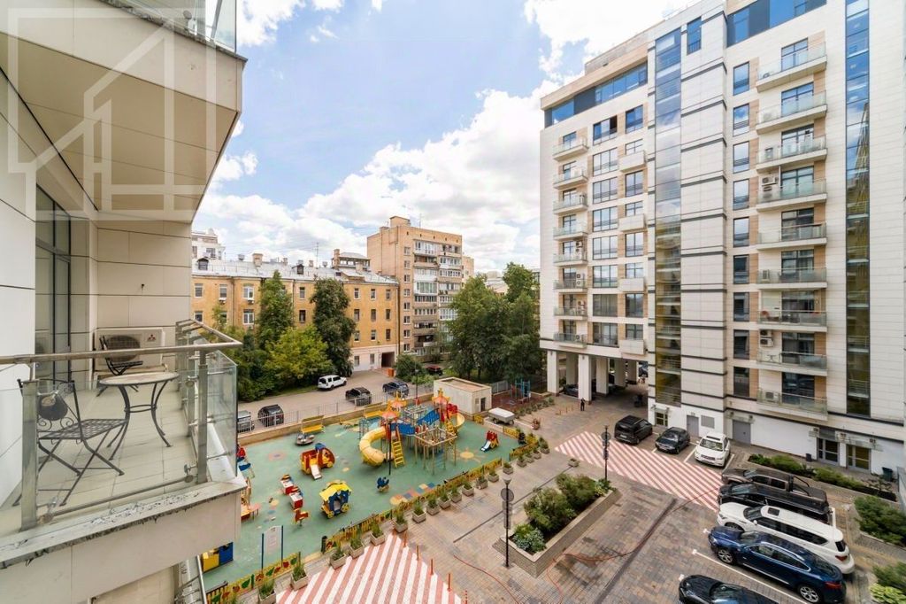 m. Chkalovskaya: Apartment, 3-rooms