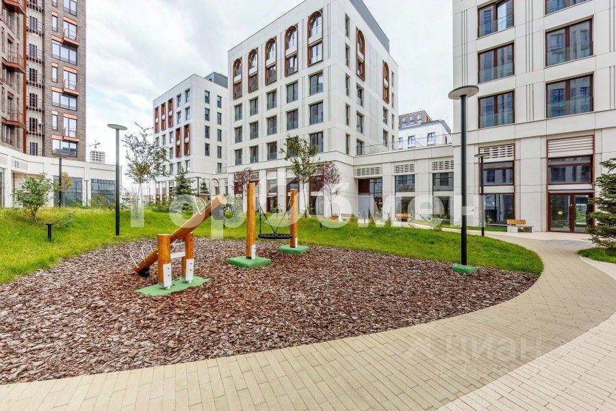 m. ZIL: Apartment, 1-rooms