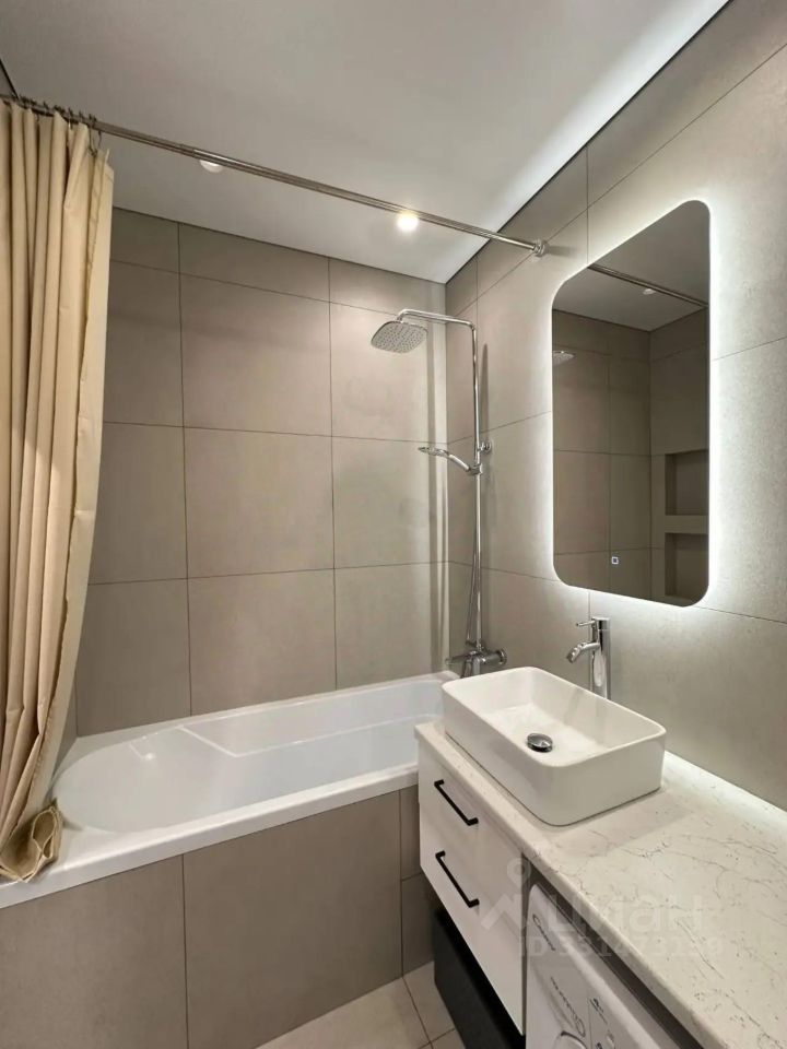 m. Nagornaya: Apartment, studio