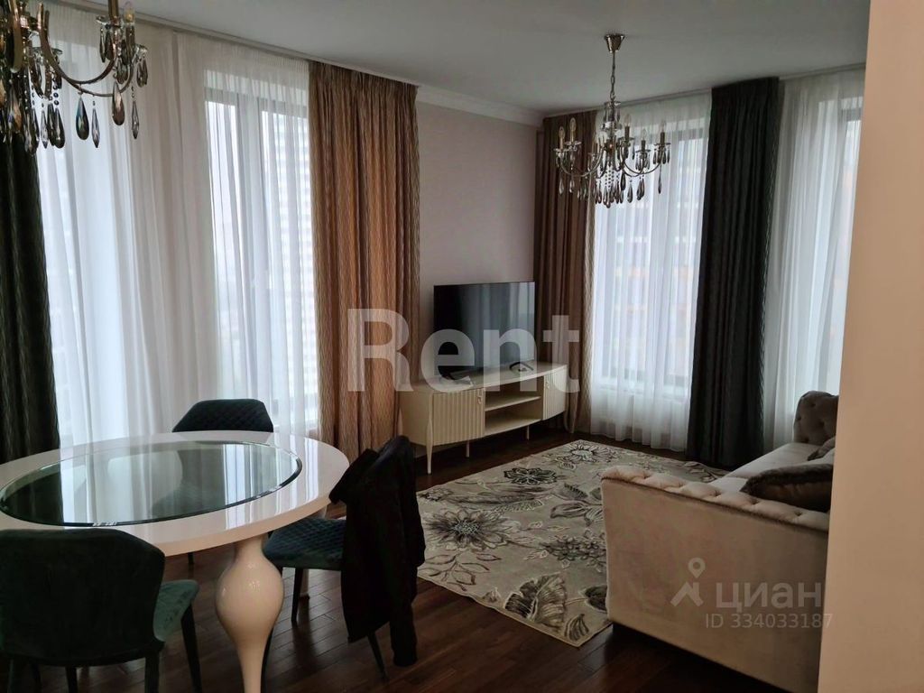 m. Molodezhnaya: Apartment, 3-rooms