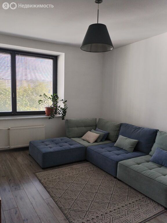 m. Dubrovka: Apartment, 2-rooms