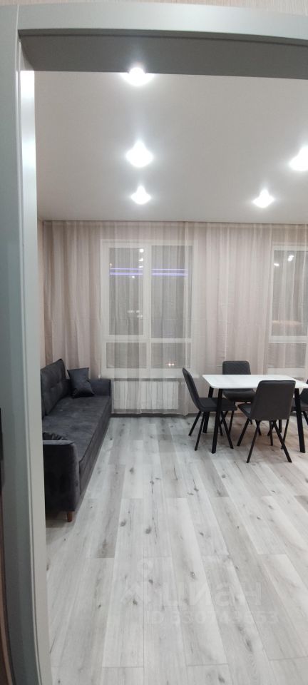 m. Moskva Tovarnaya: Apartment, studio