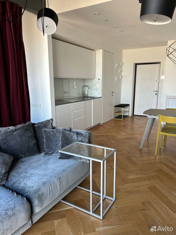 m. Moskva Tovarnaya: Apartment, studio
