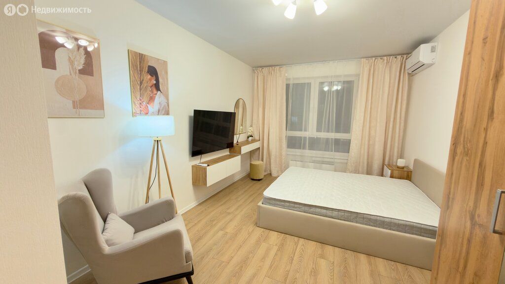m. Narodnoe Opolchenie: Apartment, 1-rooms
