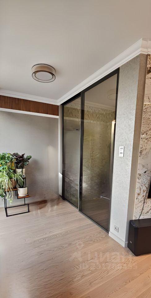 m. Ulitsa 1905 goda: Apartment, 3-rooms
