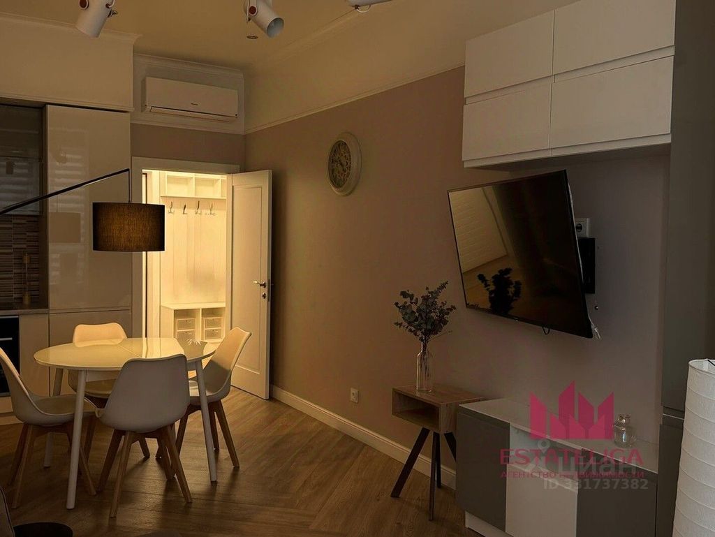 m. Shelepikha: Apartment, 2-rooms