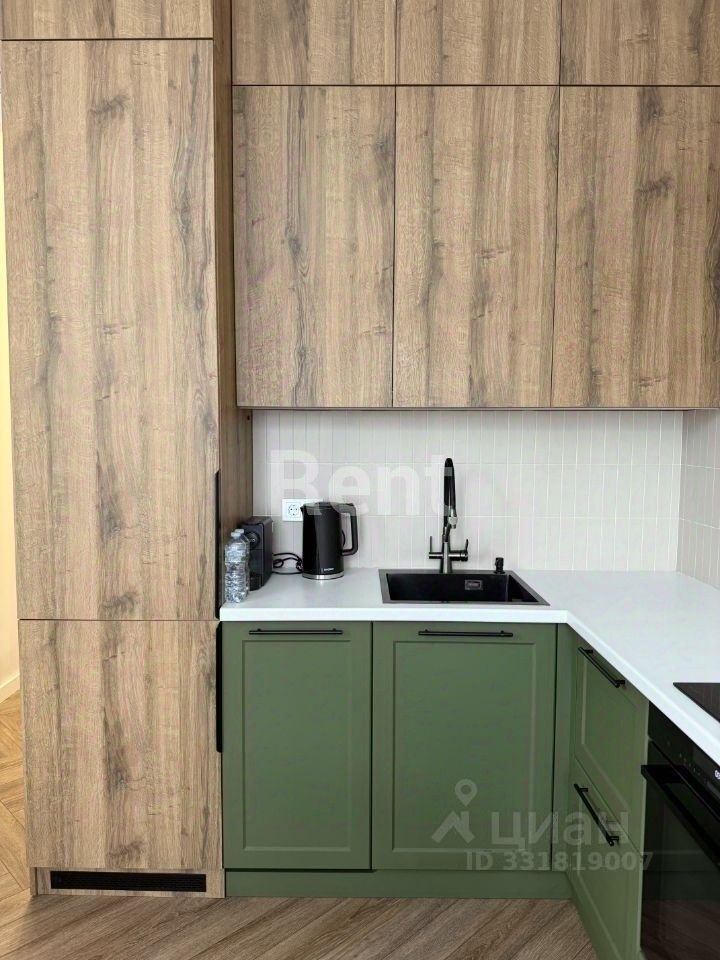 m. ZIL: Apartment, 1-rooms