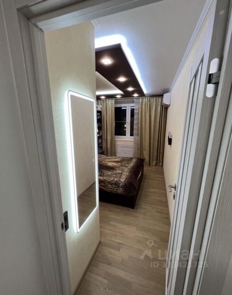 m. Ploschad trekh vokzalov: Apartment, 2-rooms