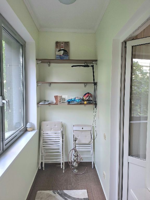 m. Ploschad Gagarina: Apartment, 2-rooms