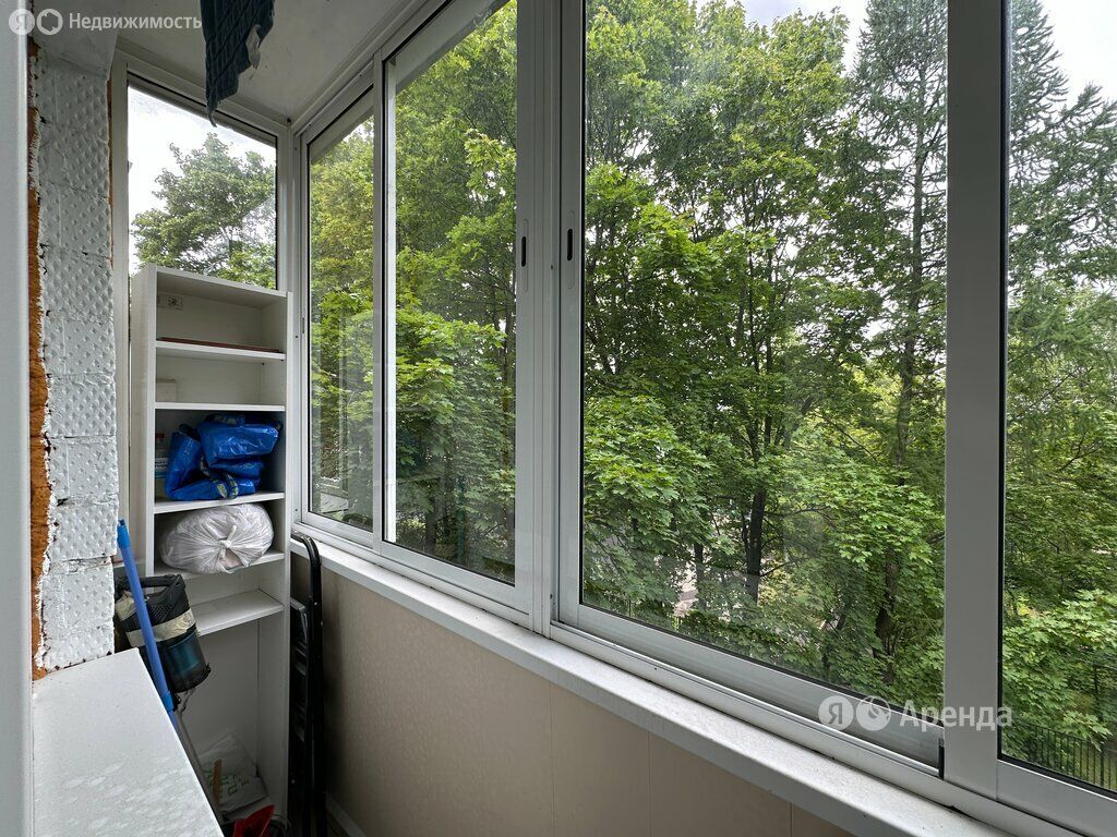 m. Lomonosovsky prospekt: Apartment, studio