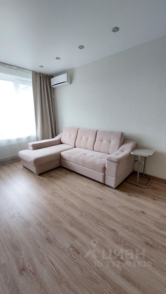 m. Prospekt Vernadskogo: Apartment, 2-rooms