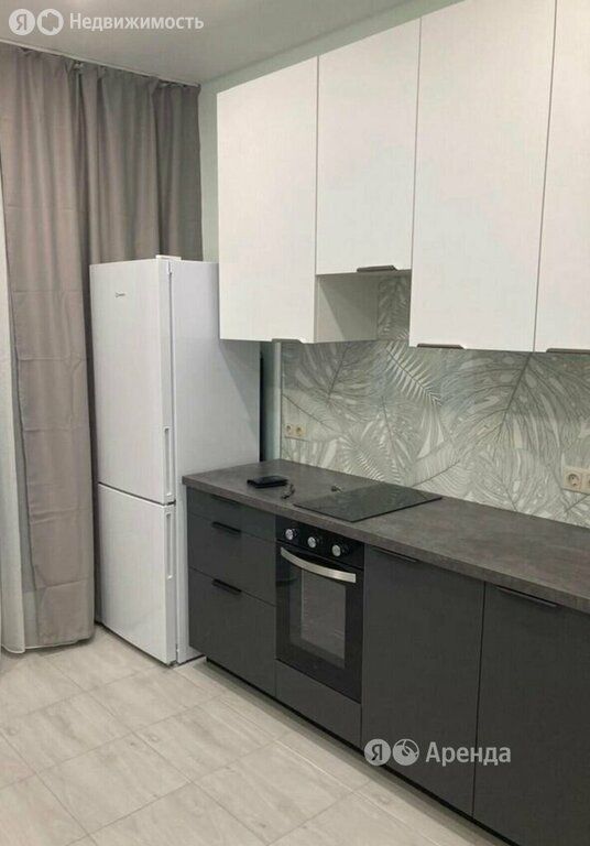 m. ZIL: Apartment, 1-rooms