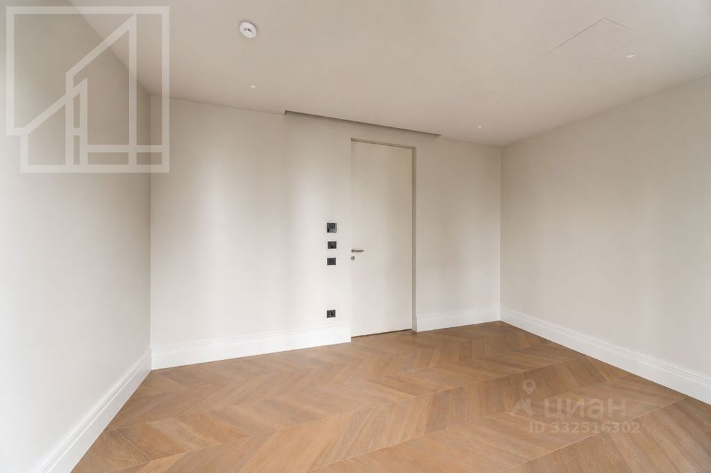 m. Park Pobedy: Apartment, 6-rooms