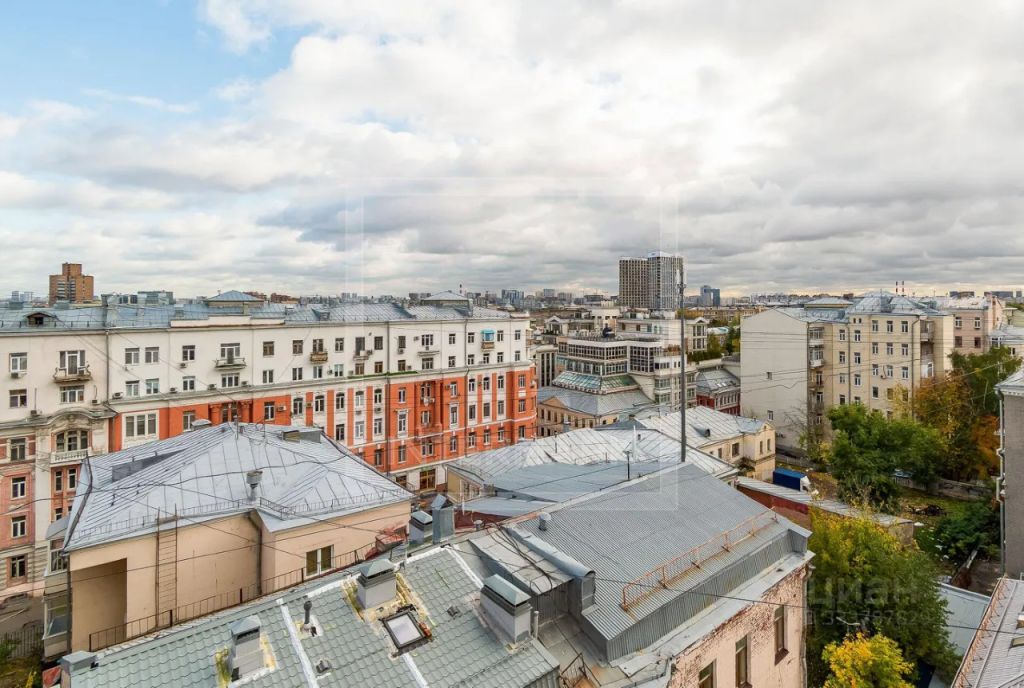 m. Chkalovskaya: Apartment, 4-rooms
