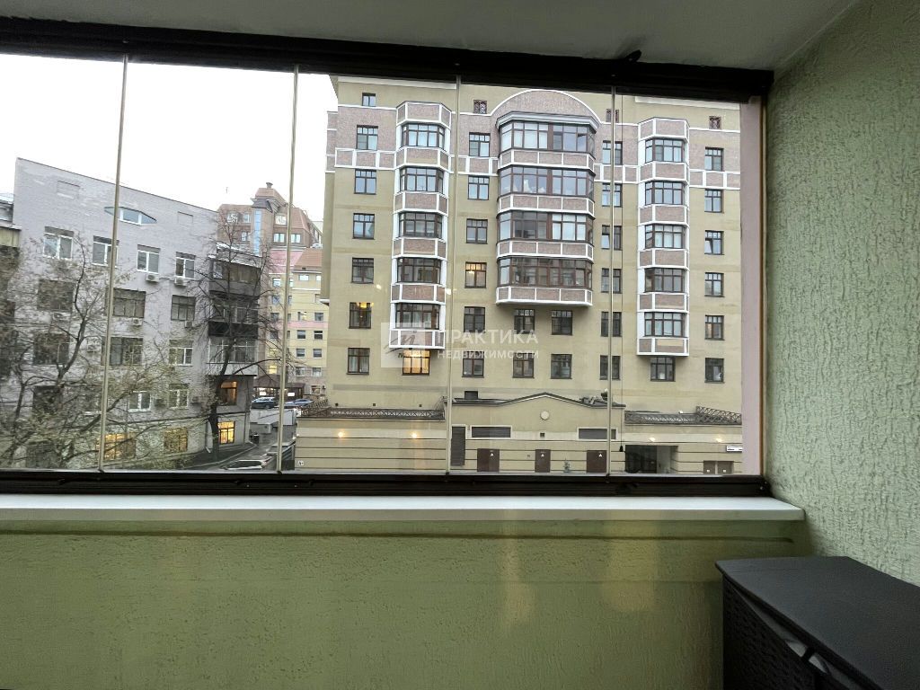 m. Mayakovskaya: Apartment, 3-rooms