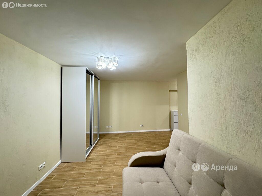 m. Levoberezhnaya: Apartment, 1-rooms