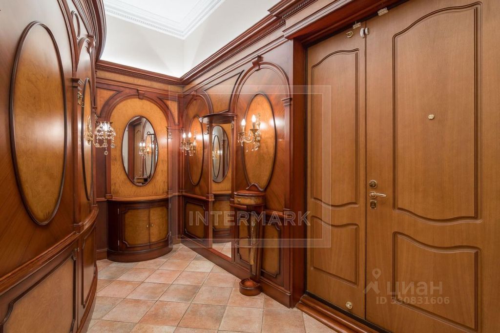 m. Mayakovskaya: Apartment, 3-rooms